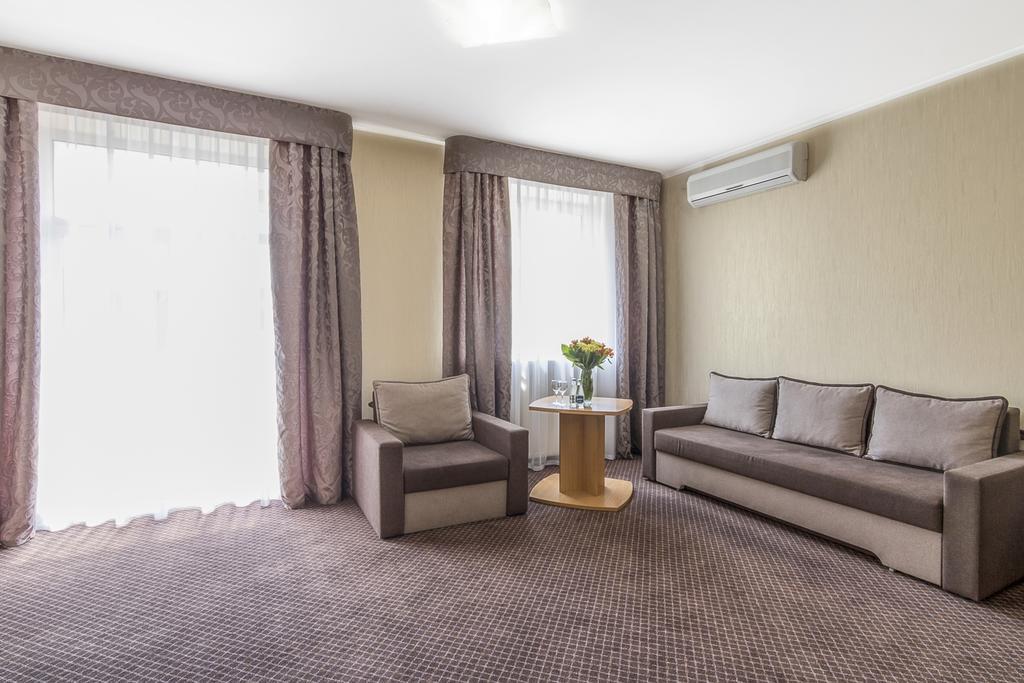 Mariot Medical Center Hotel Truskavets Exterior photo